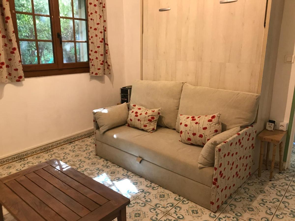 Studio Mitoyen / 2 Personnes Hyères Zewnętrze zdjęcie